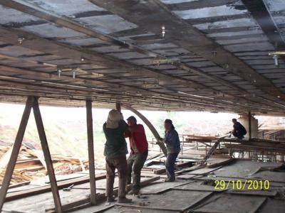 蓮花灘河大橋粘鋼加固